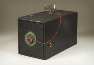 Illustration for article titled 14 Amateur Photos Taken With the Very First Consumer Camera